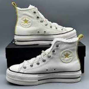 Converse Chuck Taylor All Star Lift Hi. Brand New. Womens Size: 8.5